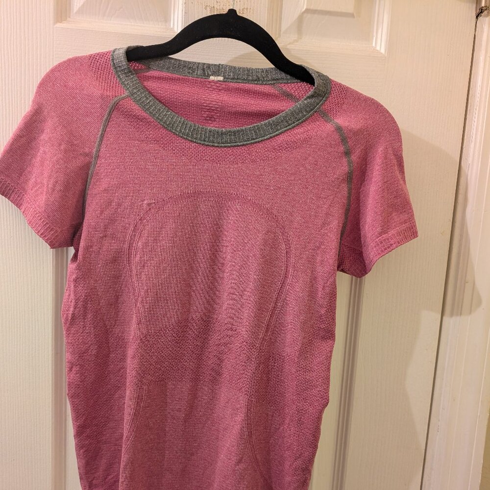 ❤️ Lululemon Sports Tee❤️